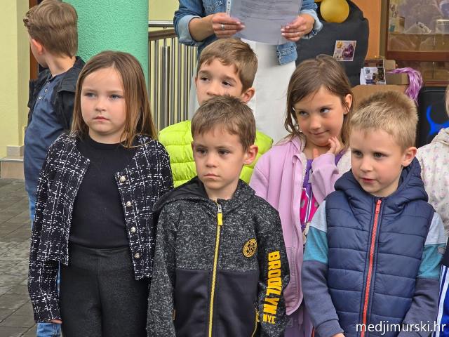 foto/DV Kockavica proslavio 17 godina i projektom kockavice završio put do eko vrtića (22)
