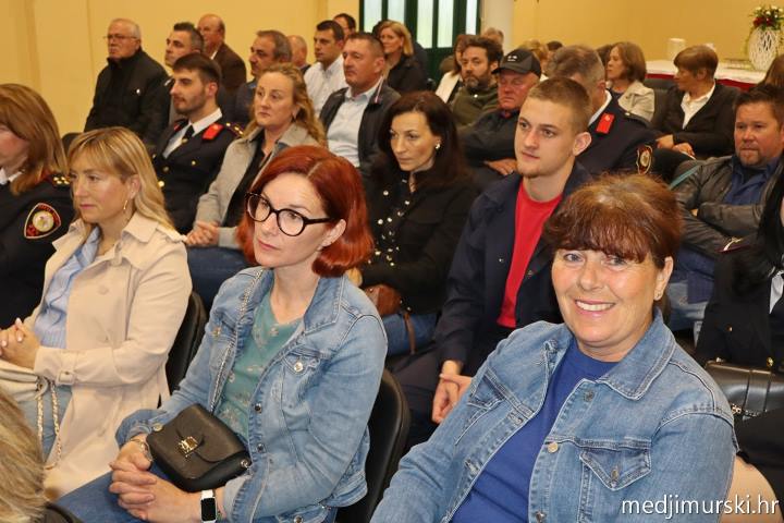 foto/Monografija-DVD-Sveta-Marija-25
