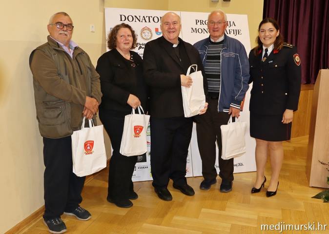 foto/Monografija-DVD-Sveta-Marija-47