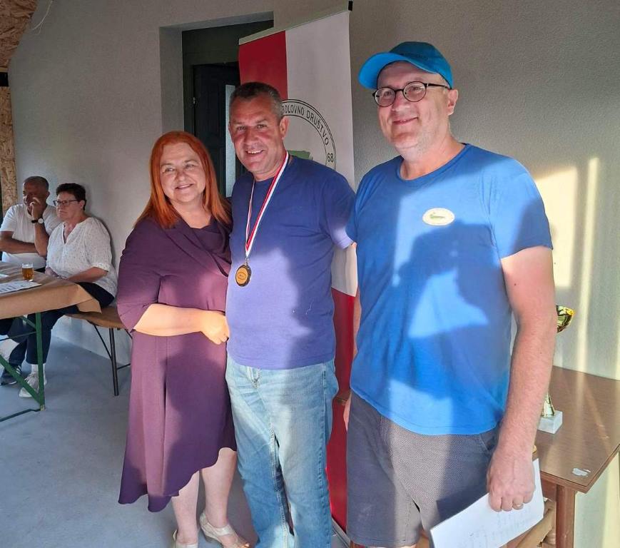 foto/SRD Drava pobjednik je natjecanja u ribolovu u Donjem Mihaljevcu (10)