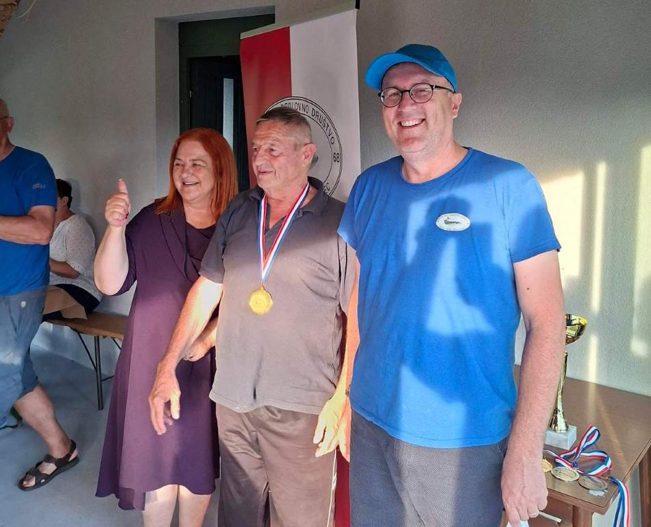 foto/SRD Drava pobjednik je natjecanja u ribolovu u Donjem Mihaljevcu (8)